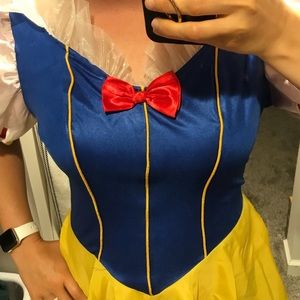 Leg Avenue | Women’s Snow White Costume L